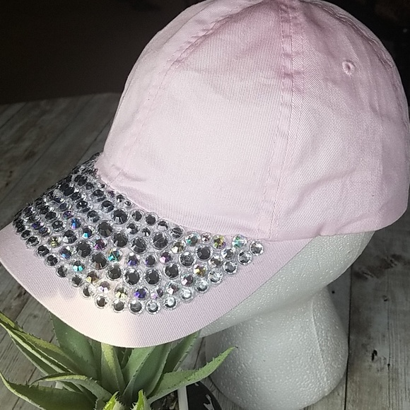 Fashion cap, pink cap with jewels on bib. - Picture 3 of 5